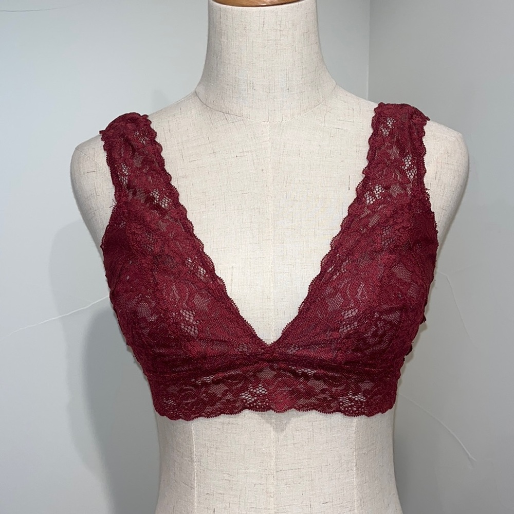 Lace Bralette in Maroon